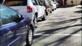 Coches aparcados en Talavera. Imagen de archivo
