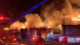 Imagen del incendio de la fábrica de fertilizantes de Winston-Salem, en Carolina del Norte.
