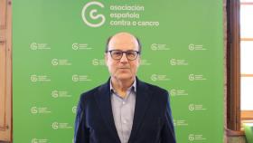 Manuel Aguilar, presidente de la junta provincial de la AECC en A Coruña y representante en Galicia