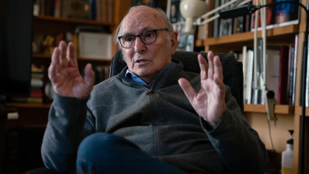 Carlos Saura en un momento de la conversación.