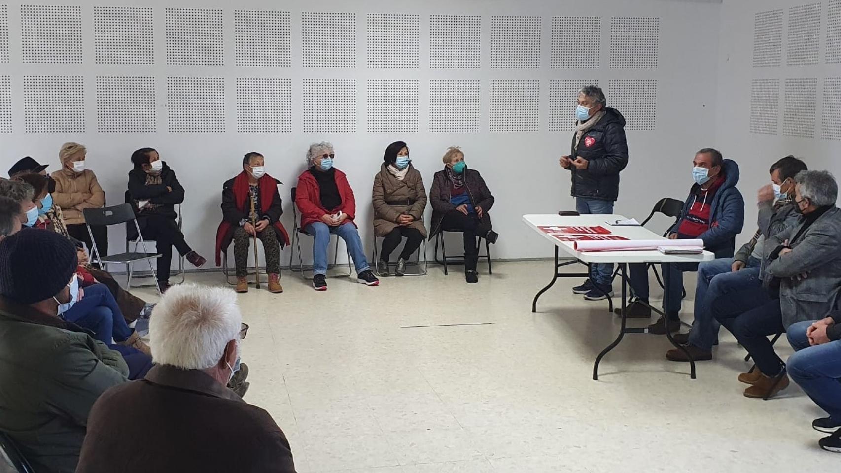 Encuentro del PSOE con vecinos de Molinillo