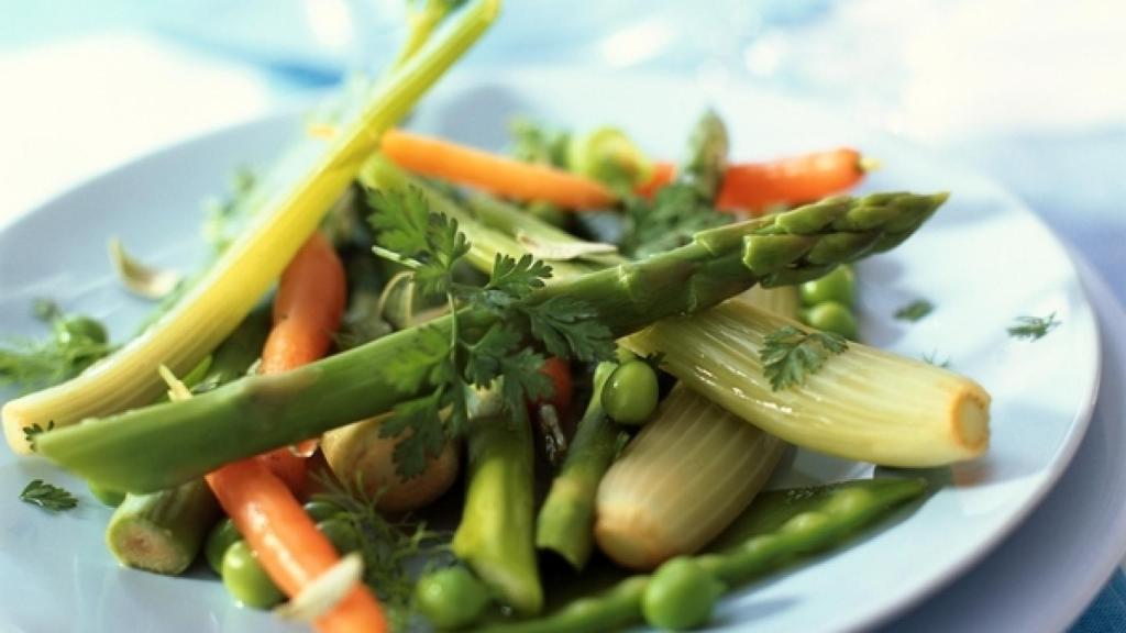 La dieta de la zona azul apuesta por las frutas y verduras.