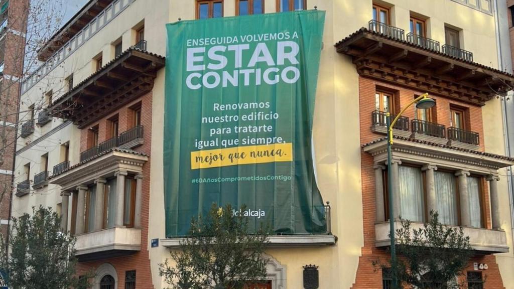 El edificio de Globalcaja en la calle Alarcos de Ciudad Real.