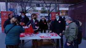 Mesa electoral del PSOE en la céntrica calle Santa Clara de Zamora