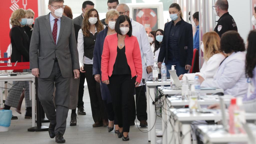 La ministra Carolina Darias y el presidente Ximo Puig, en Valencia.