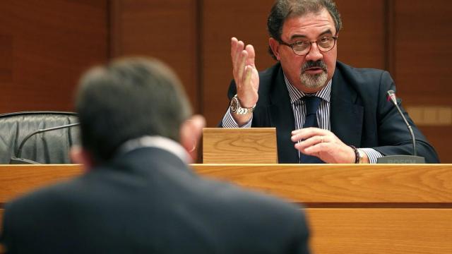 Fernando Castelló, exconseller investigado en el 'caso Erial', en las Cortes valencianas.