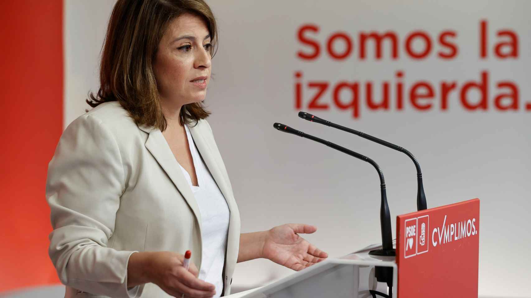 La vicesecretaria general del PSOE, Adriana Lastra, en rueda de prensa.
