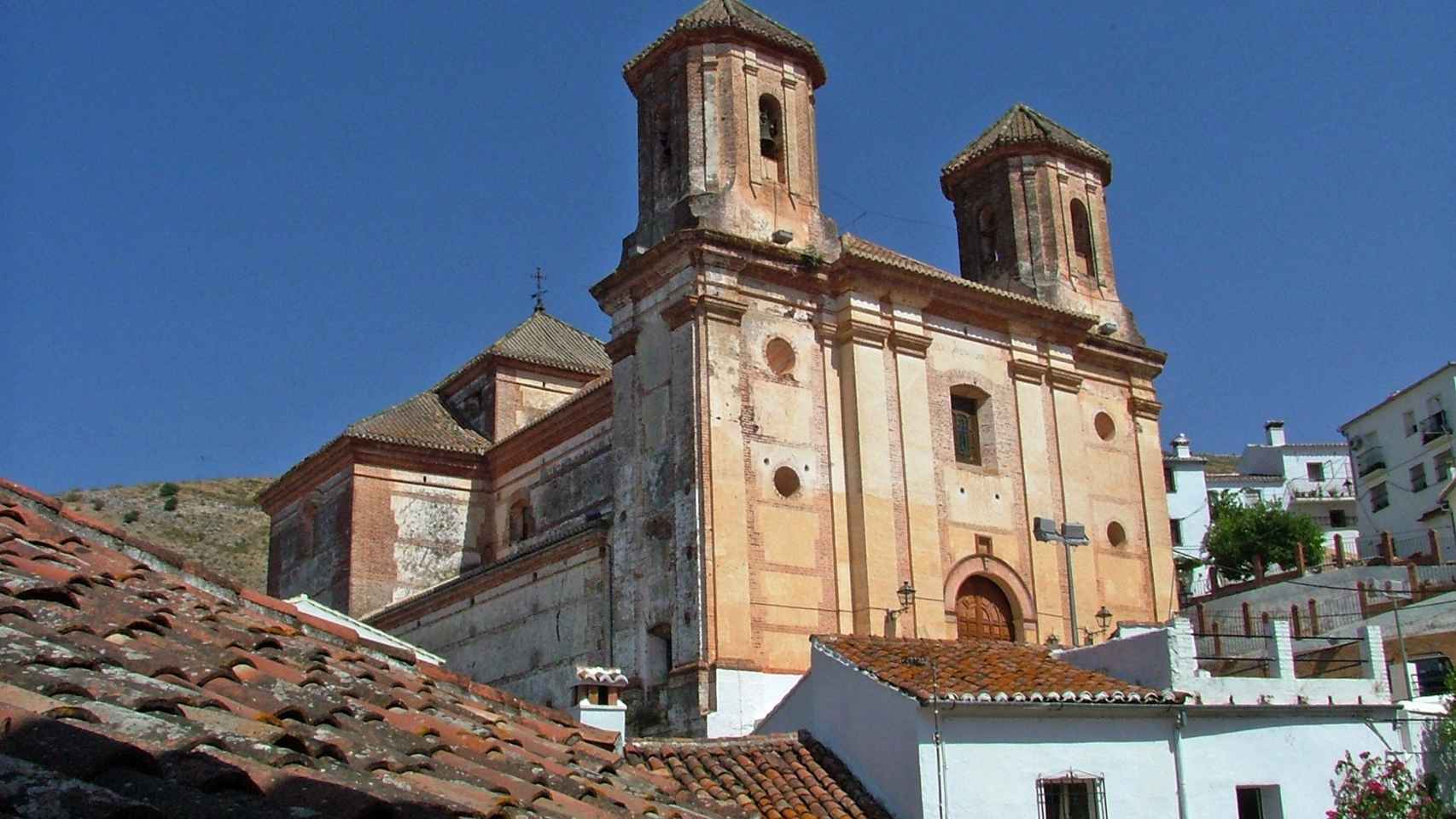 La iglesia San Antonio de Padua en Alpandeire.