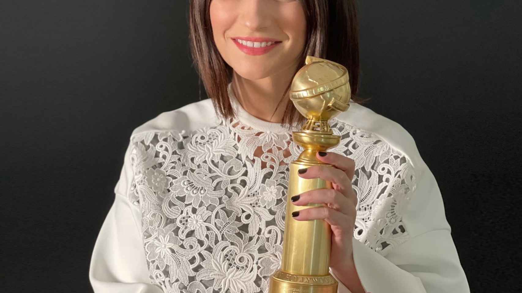 Laura Pausini ganó el Globo de Oro en 2021 a mejor canción original.