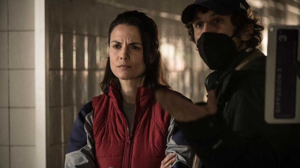 ‘Apagón’: Visitamos en exclusiva el rodaje del segundo episodio de la serie, dirigido por Raúl Arévalo.