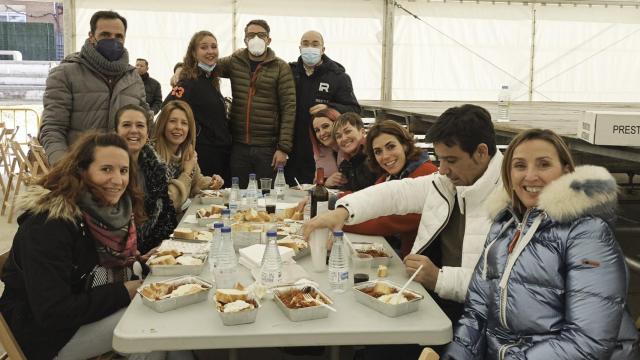 Comida solidaria a favor de Salud Mental Salamanca, en Villamayor