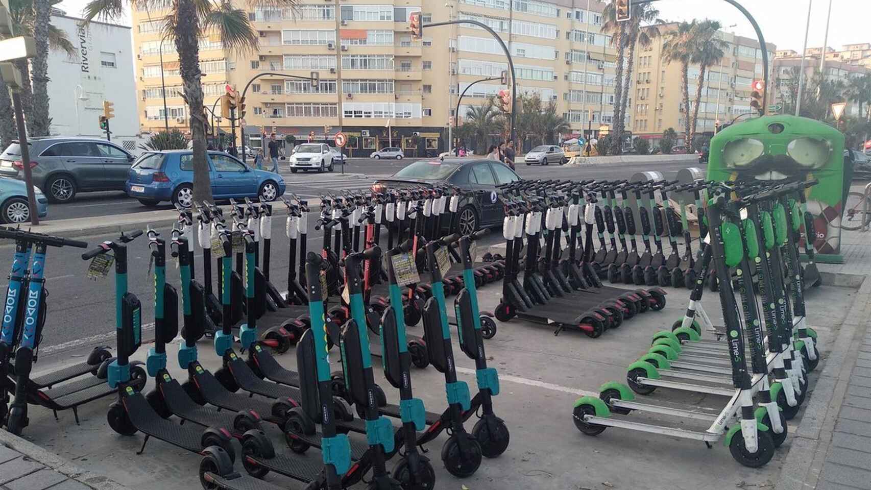 Uno de los aparcamientos para patinetes eléctricos habilitados por el Ayuntamiento de Málaga.