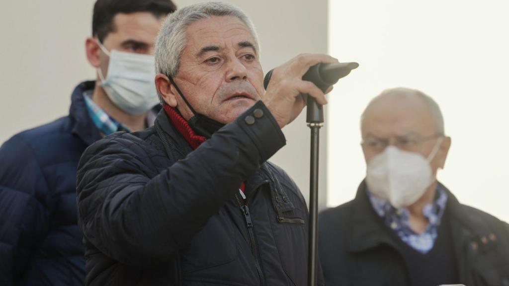El padre de la desaparecida interviene en la concentración celebrada en Traspinedo en apoyo a la familia de Esther López.