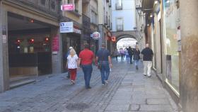 Una calle de Salamanca con turistas