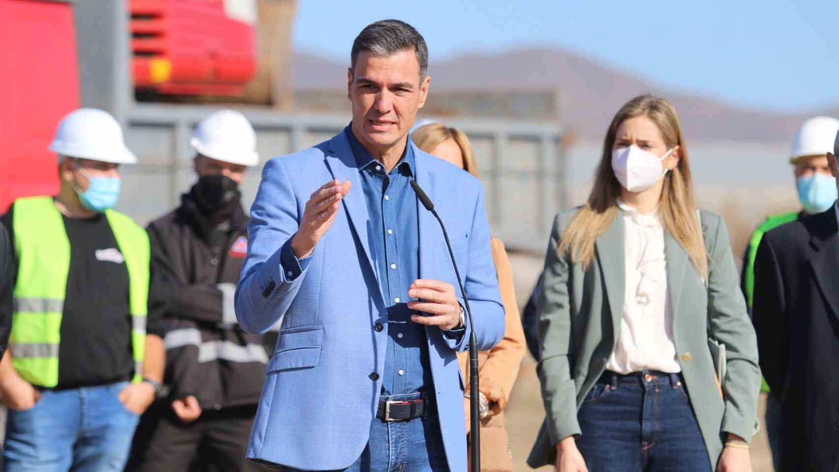Pedro Sánchez, durante visita una planta geotérmica en Níjar, Almería.
