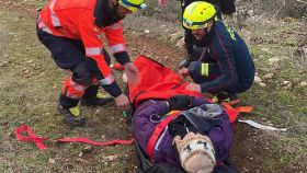 Rescatada una senderista herida en la zona del nacimiento del río Cerezo de Antequera.