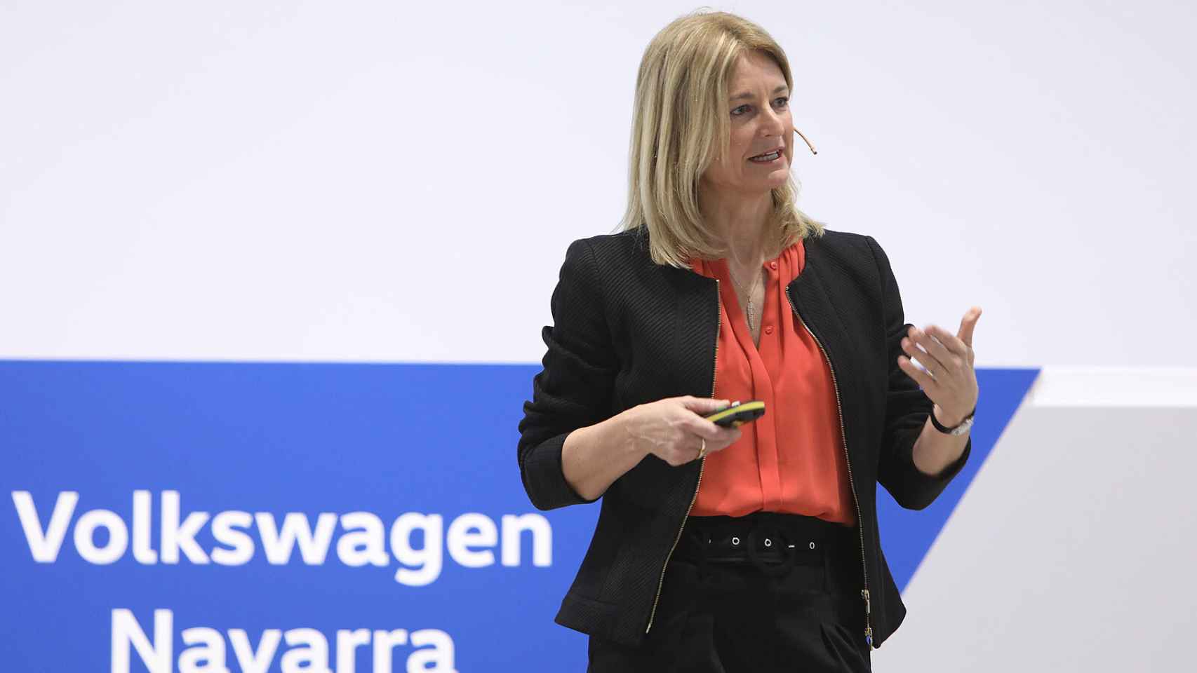 Laura Ros, durante la presentación en la fábrica de Volkswagen en Navarra.