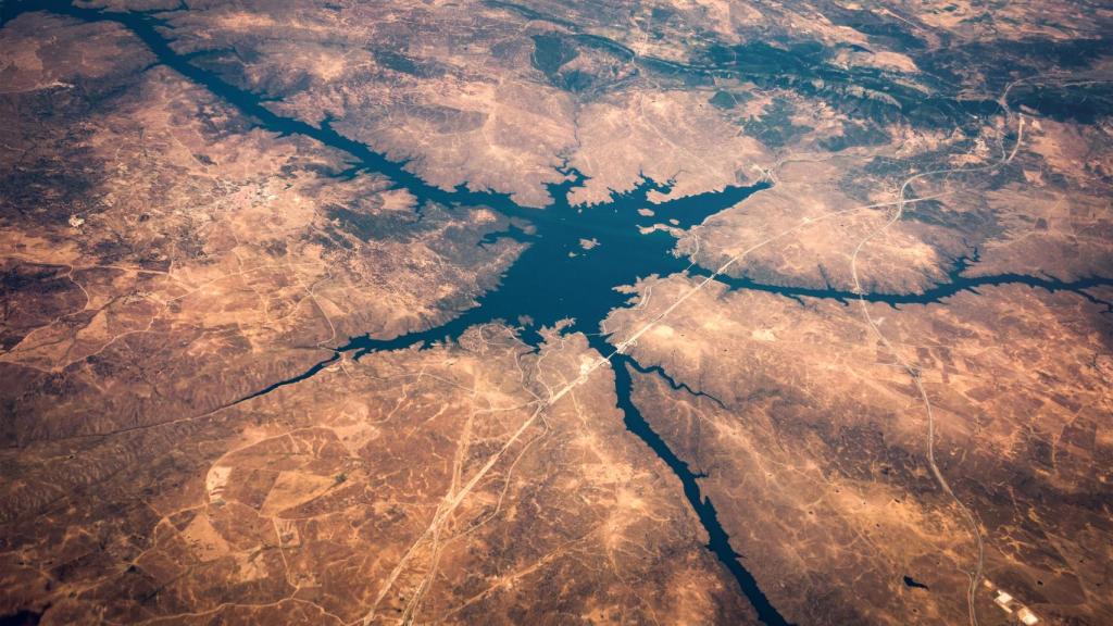 Vista aérea del embalse de Alcántara, en la provincia de Cáceres.