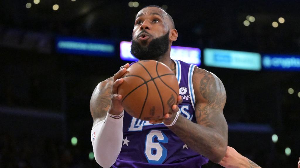 LeBron James, en un partido de Los Angeles Lakers de la temporada 2021/2022