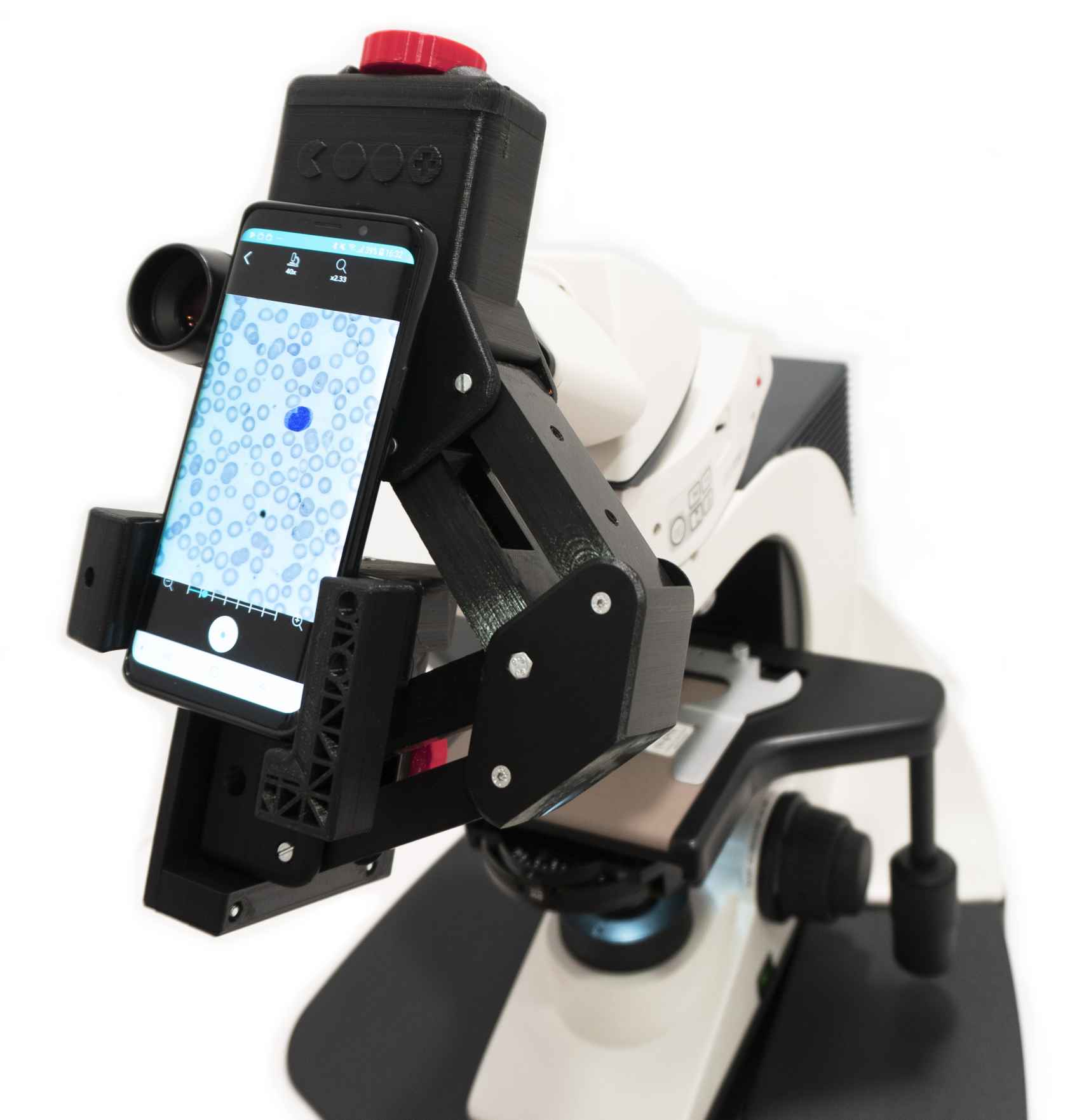 AdaptaSpot: Dispositivo que permite digitalizar los microscopios