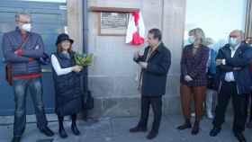 Una placa en Vigo honrará desde hoy la memoria de Moncho Iglesias
