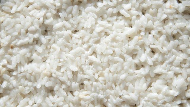 Arroz blanco: el truco para que tenga más sabor.