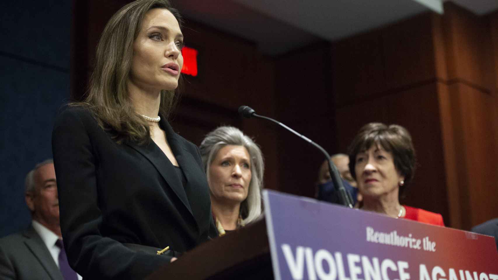 Angelina Jolie durante su discurso ante el Congreso.
