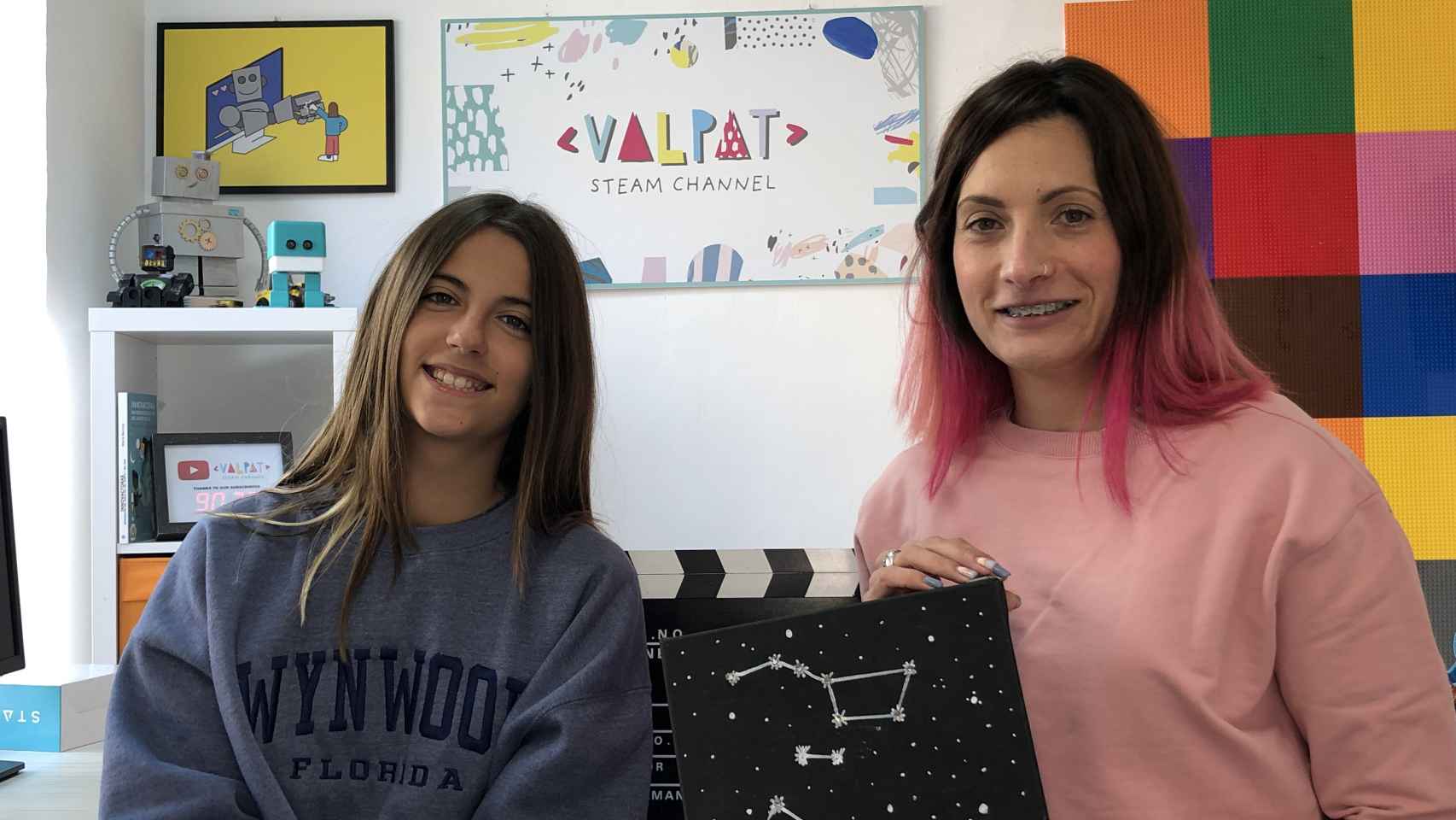 Valeria y Patricia, profesora y alumna de robótica convertidas en 'youtubers' STEAM