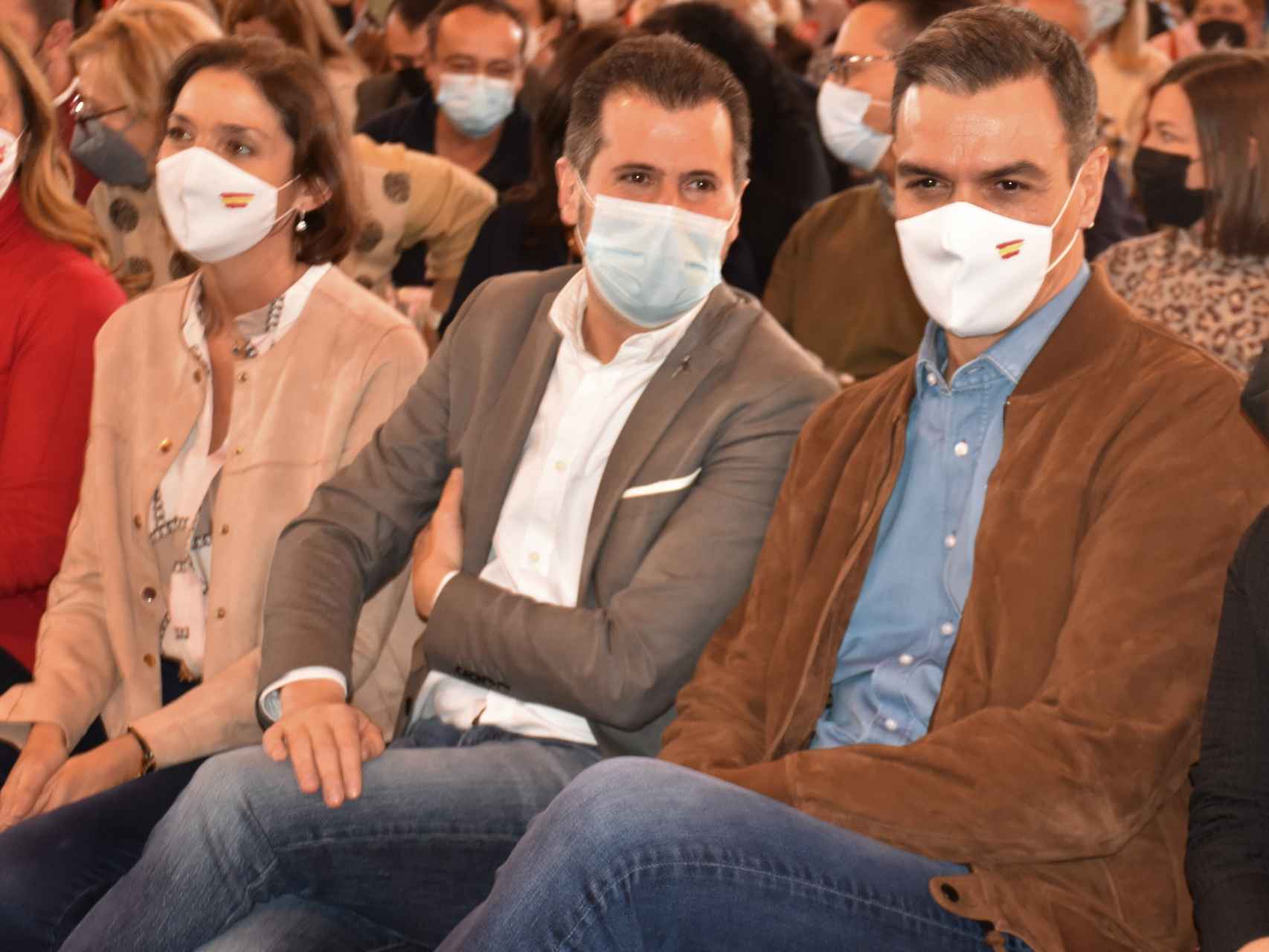 Pedro Sánchez, Luis Tudanca y Reyes Maroto durante la campaña electoral en Castilla y León