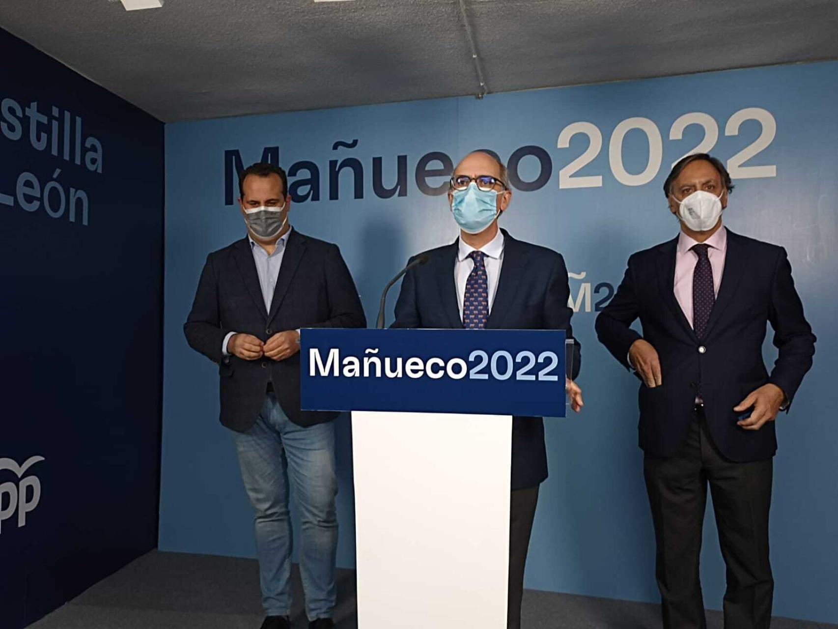 David Mingo, Javier Iglesias y Carlos García Carbayo piden el voto para Mañueco