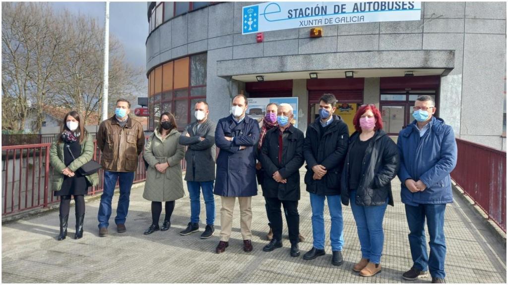 Socialistas de Eume y Ferrolterra en la Estación de Ferrol.