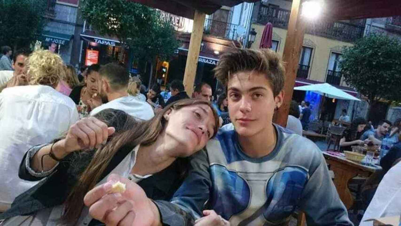 David Hernández, el joven asesinado en Laguna de Duero, junto a su madre