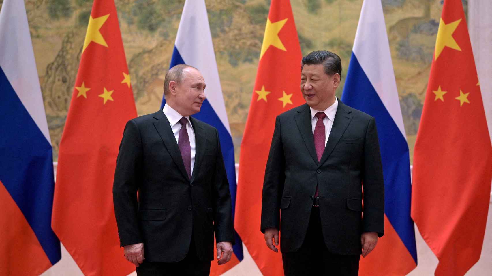 Vladimir Putin y Xi Jingpin reunidos en Pekín.