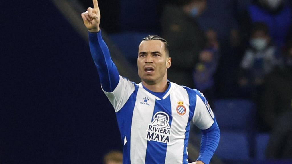 Raúl de Tomás celebra un gol con el Espanyol en La Liga 2021/2022