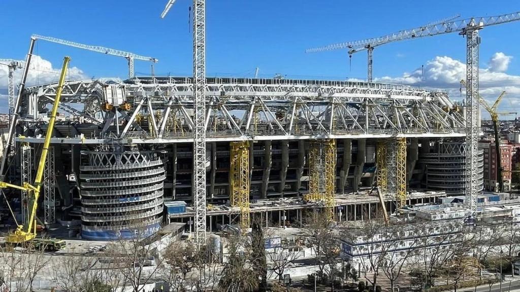 La corona del Nuevo Santiago Bernabéu.