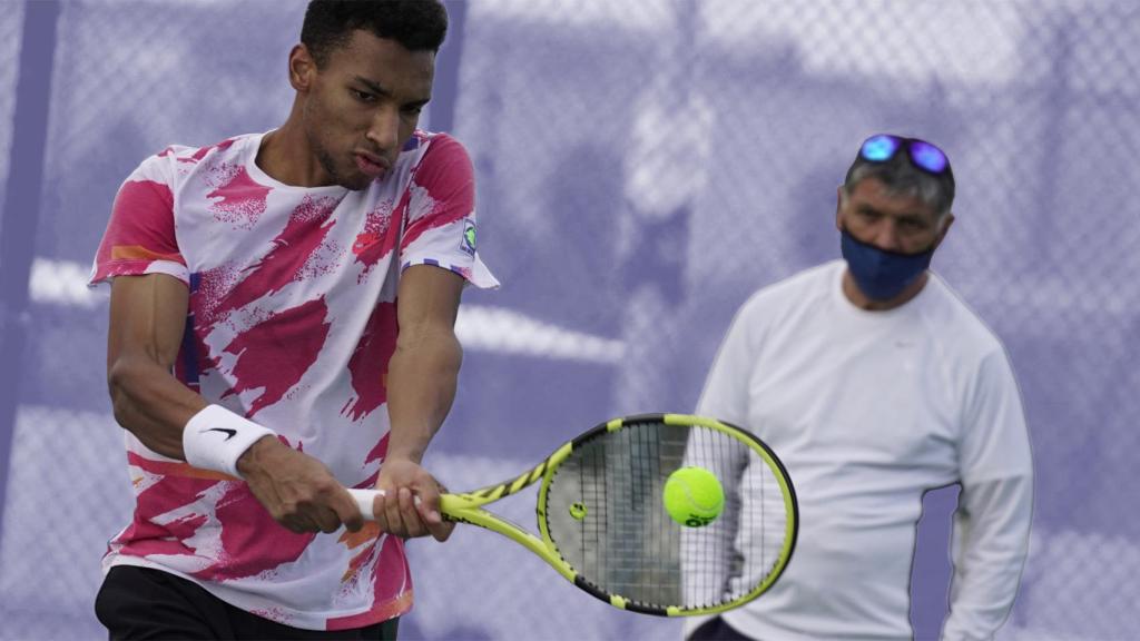 Toni Nadal, junto a Félix Auger-Aliassime durante un entrenamiento