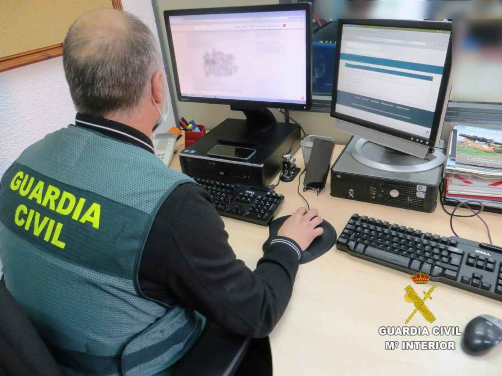 La Guardia Civil investiga un delito de falsificación de documentos públicos
