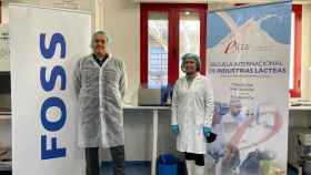 Donación del equipo de análisis de laboratorio a la Escuela de Industrias Lácteas