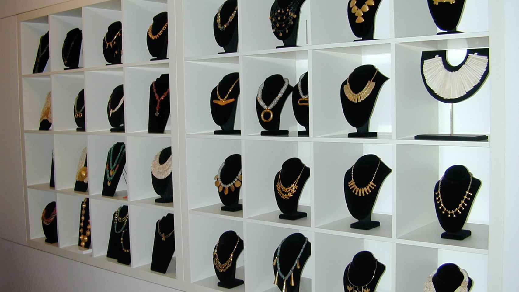 Colección de collares, detalle NY.