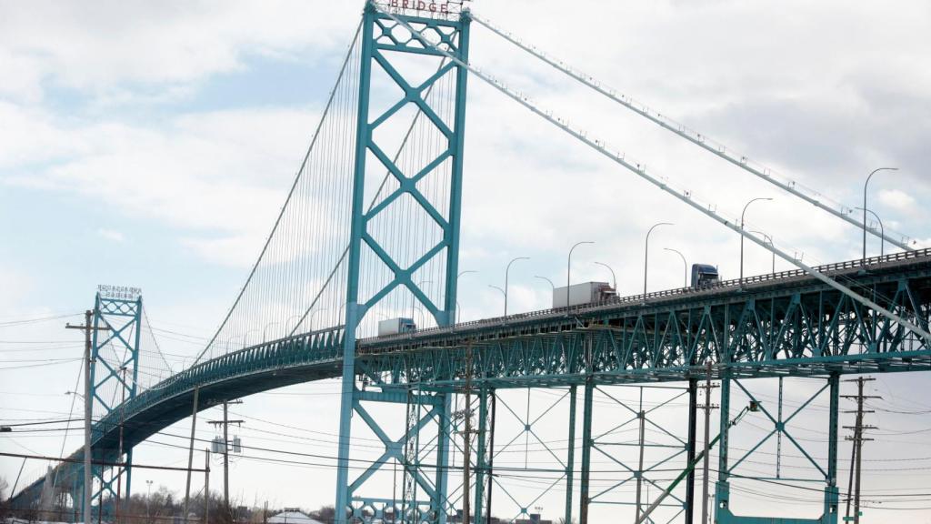 El Ambassador's Bridge, el puente que conecta Canadá con Detroit.
