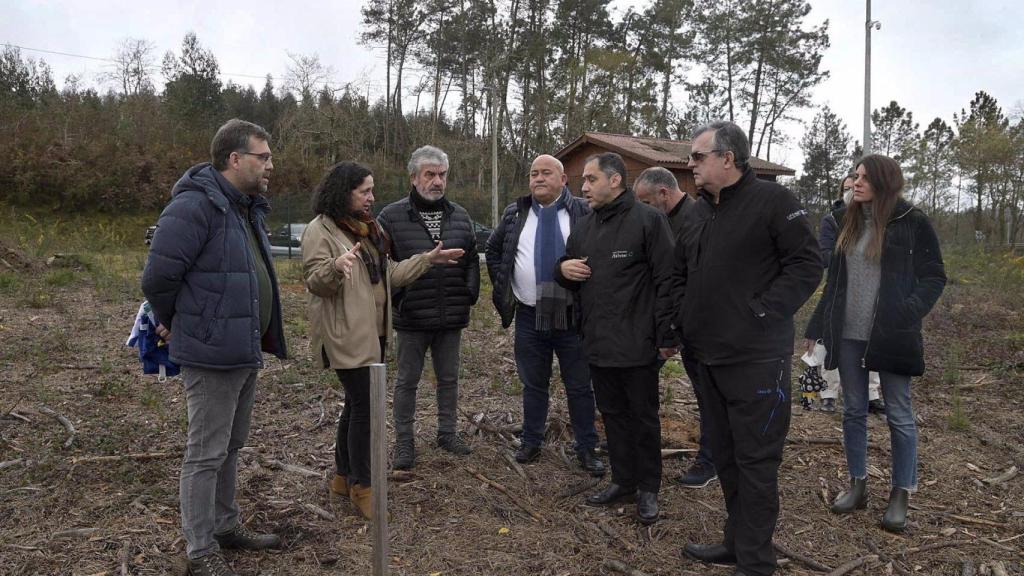 La directora xeral de Patrimonio Natural, Belén do Campo, acompañada del presidente da Reserva de Biosfera Mariñas Coruñesas, José Antonio Santiso.