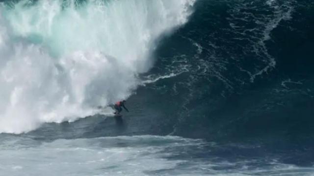 Olas gigantes en O Portiño.