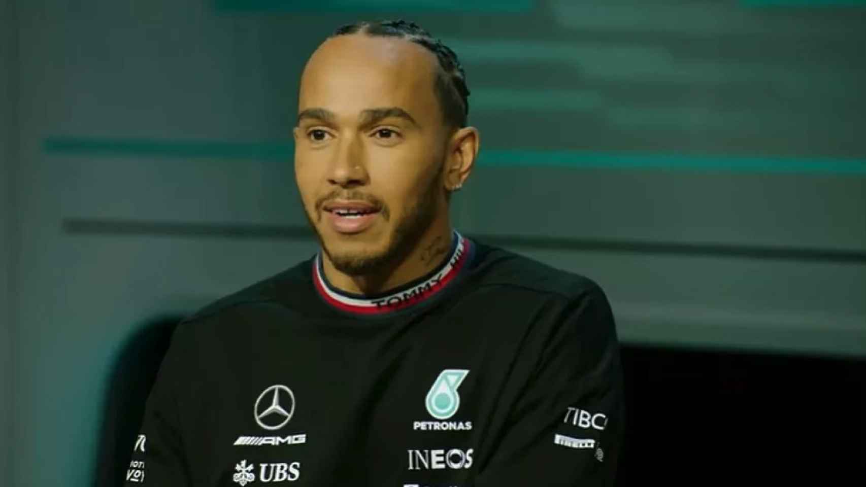Lewis Hamilton rompe su silencio en la presentación de Mercedes