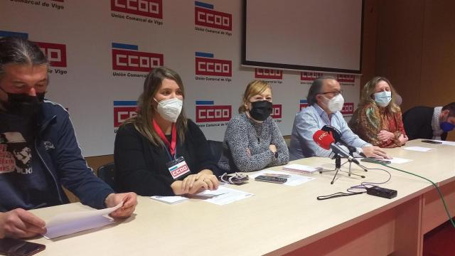 Representantes de CC.OO., CIG y UGT anuncian en rueda de prensa una huelga para el 18 de marzo de 2022 en las residencias privadas y centros de día.