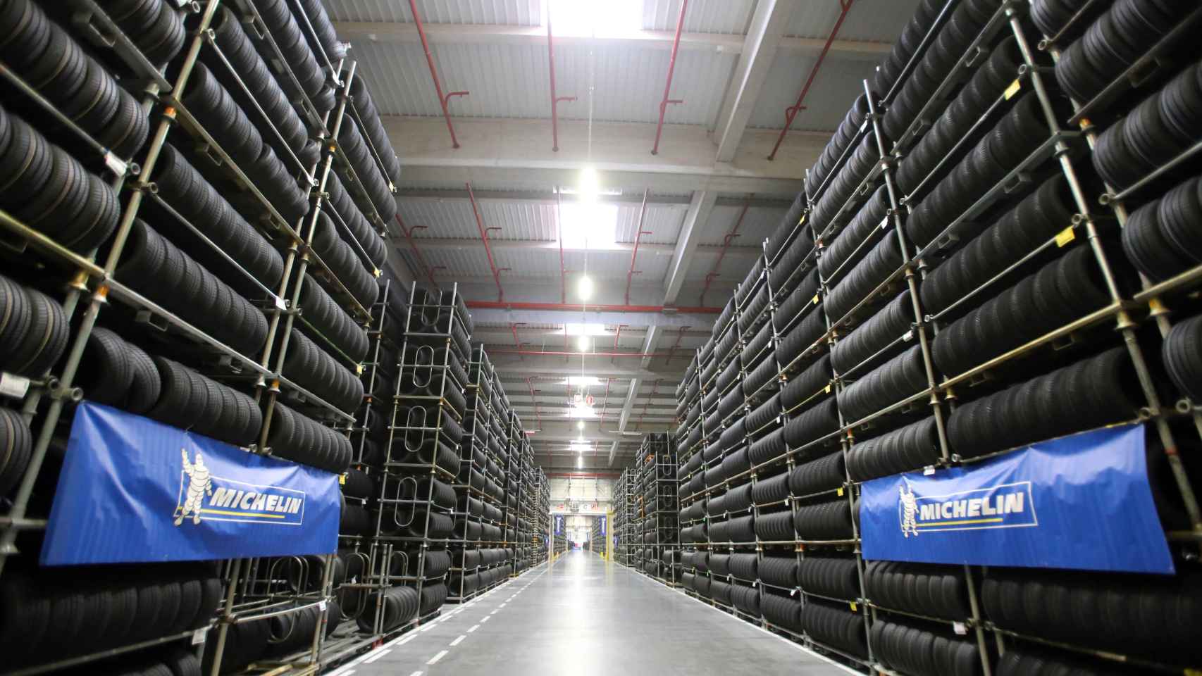 Neumáticos almacenados en las instalaciones de Michelin en Valladolid