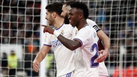 Asensio, Benzema y Vinicius celebran un gol del Real Madrid
