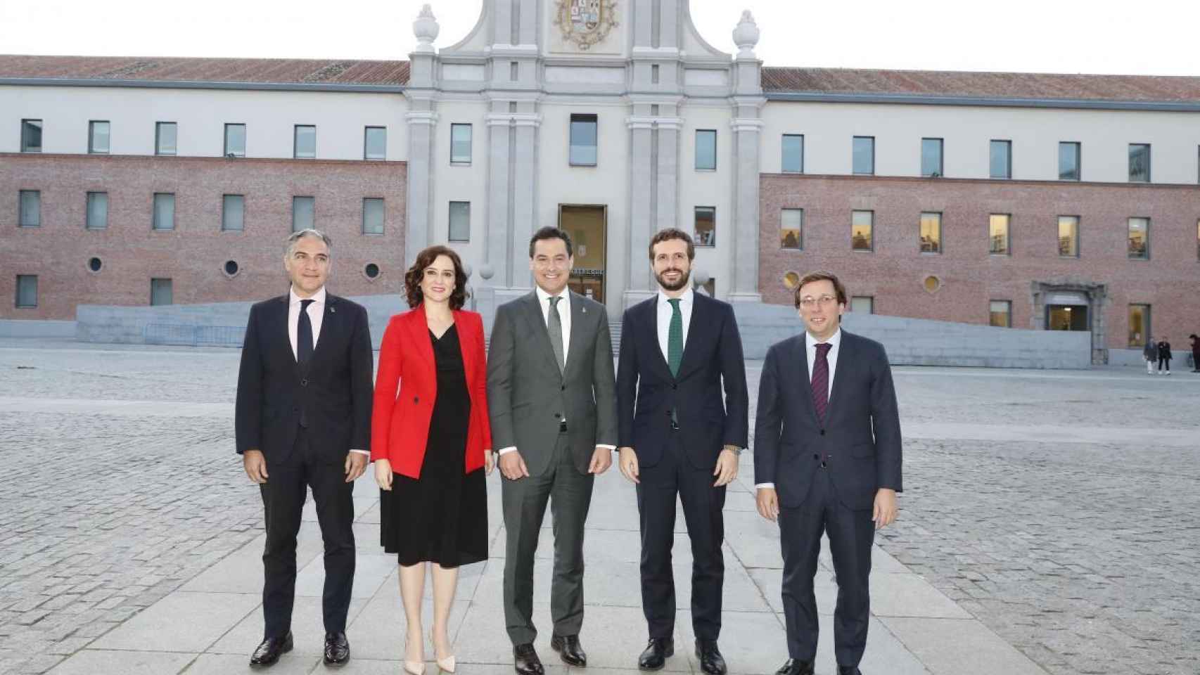 El presidente de la Junta, Juanma Moreno, con Díaz Ayuso, Casado y Almeida en la celebración del día de Andalucía en 2020.