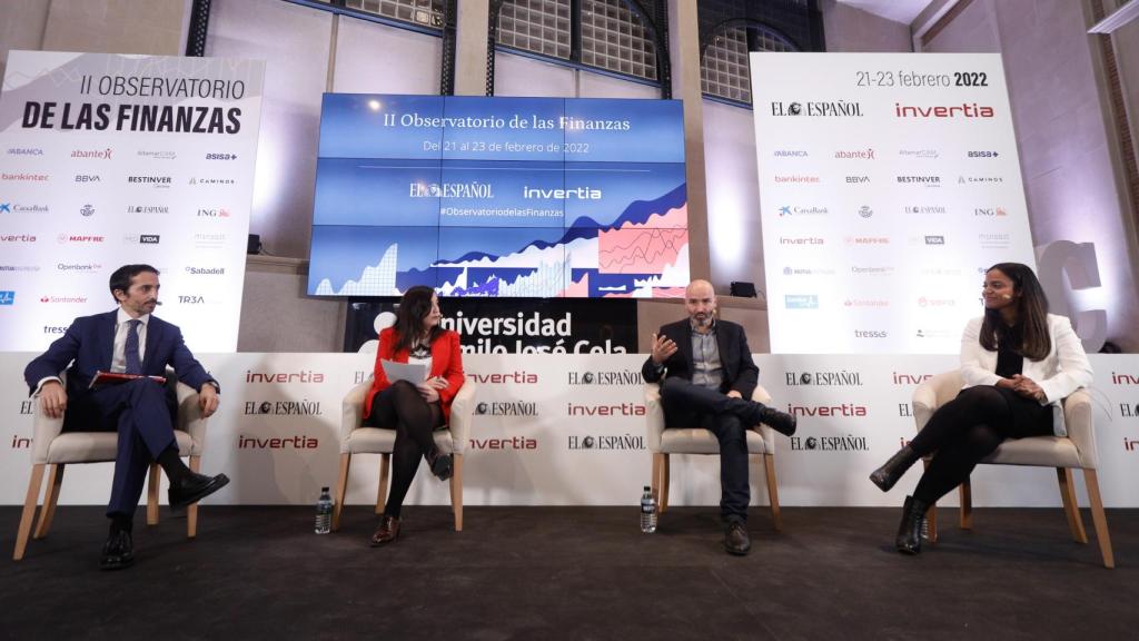 Imagen de la mesa redonda 'Innovación digital de la banca: medios de pago', en la primera jornada del II Observatorio de las Finanzas.