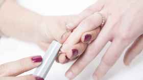 El limado de las uñas es importante para asegurar su salud.