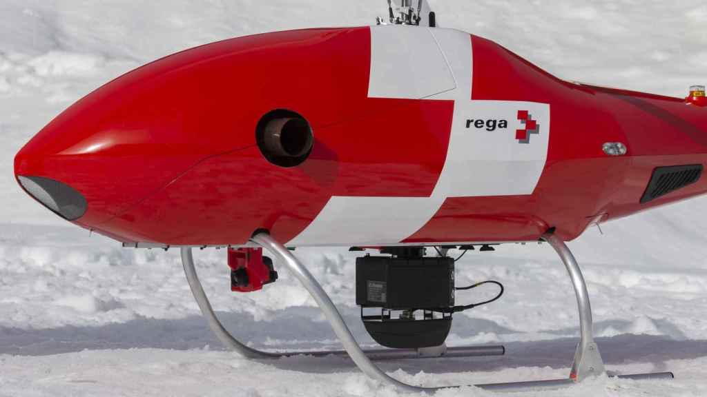 Un dron de la empresa Suiza Rega con la tecnología gallega de Centum.